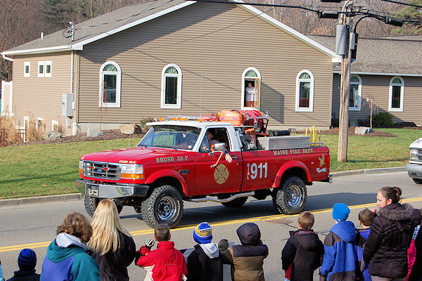 12-02-11  Other - Maine Endwell Sports Parade